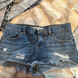 jean shorts, size 25, bullhead denim co